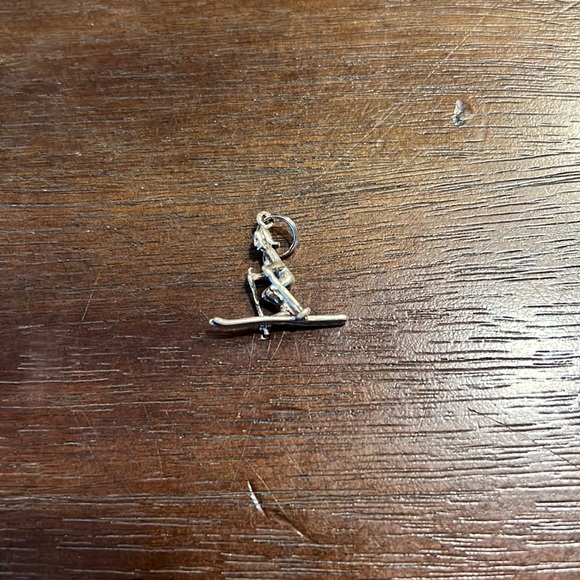 sterling silver skier charm - Picture 1 of 2